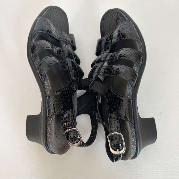 SAS Allegro Heel Strap Sandal in Black Croc - Size 7 - Picture 9 of 14